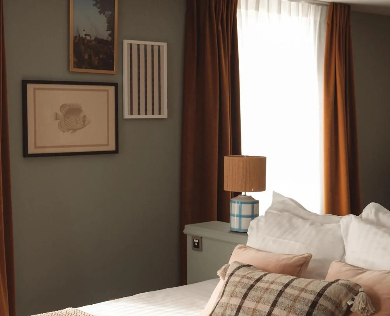Hotel De La Mer & Spa ブリニョガン・プラージュ