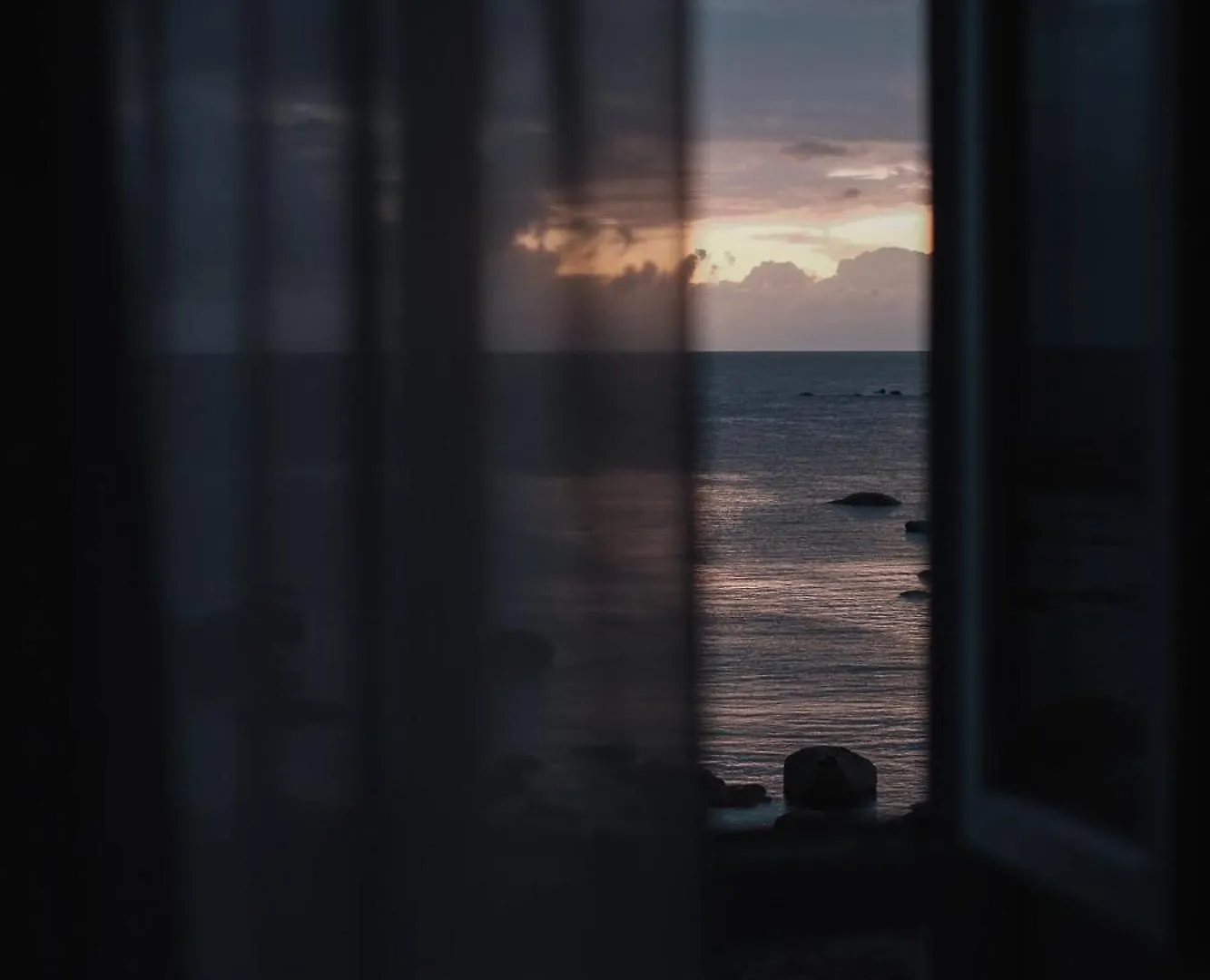 Hotel De La Mer & Spa ブリニョガン・プラージュ
