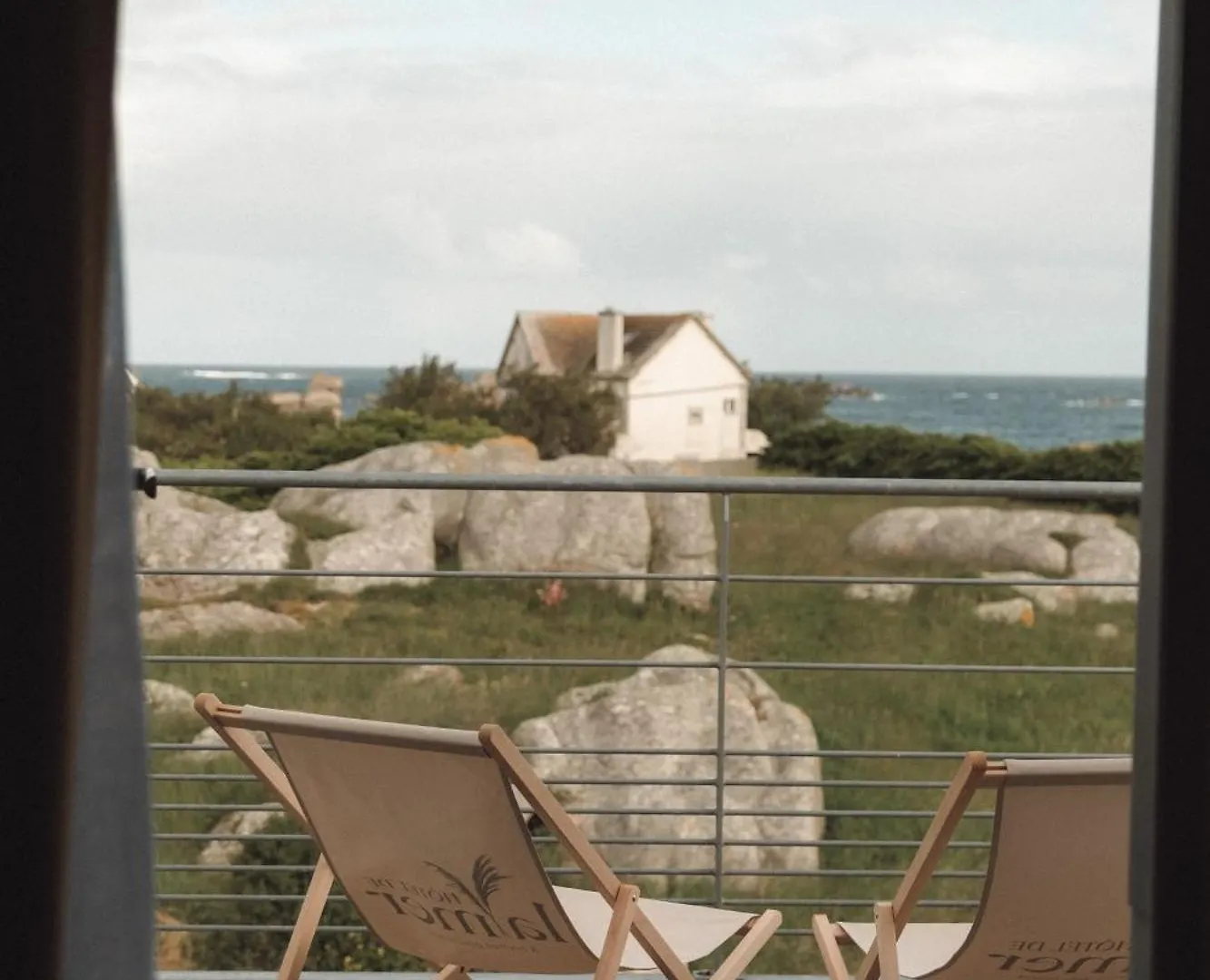 Hotel De La Mer & Spa ブリニョガン・プラージュ