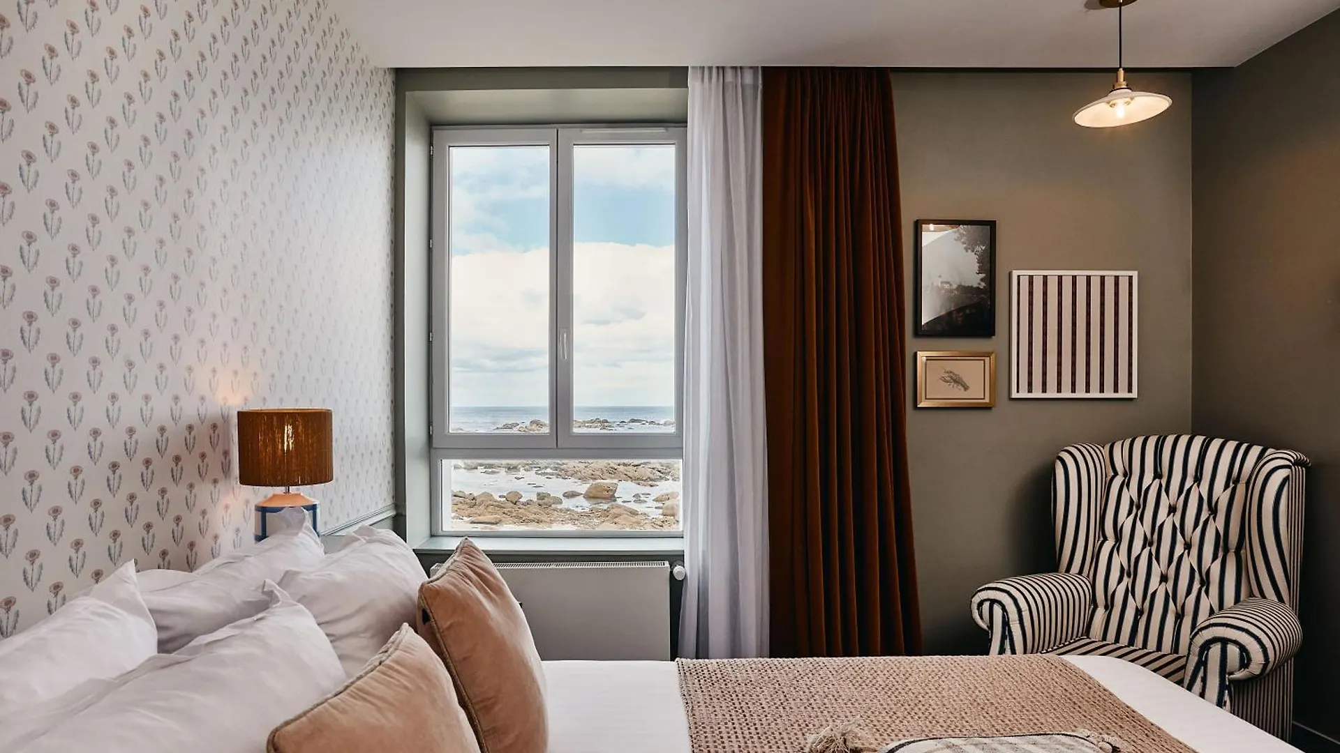 Hotel De La Mer & Spa ブリニョガン・プラージュ