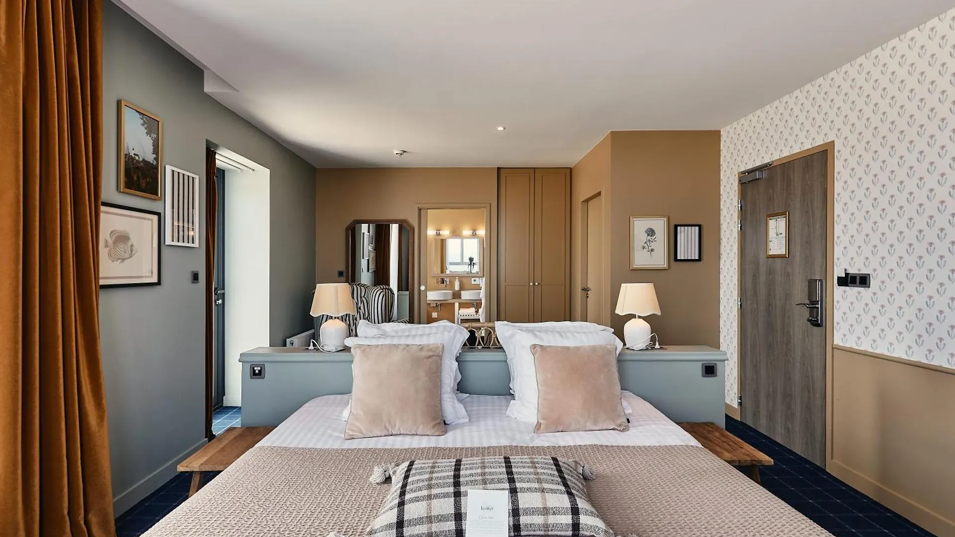 Hotel De La Mer & Spa ブリニョガン・プラージュ