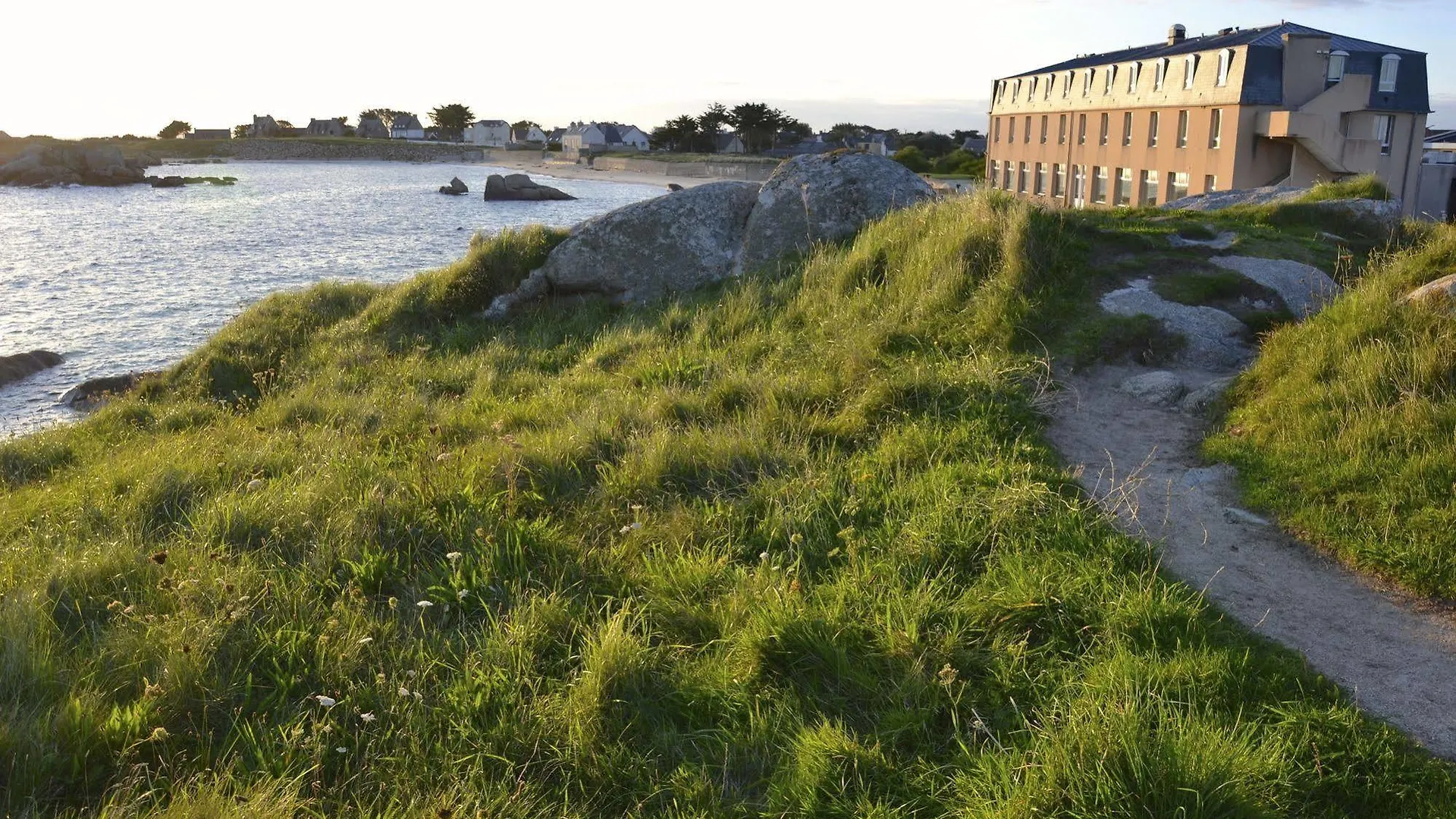 Hotel De La Mer & Spa Brignogan-Plages 4*,